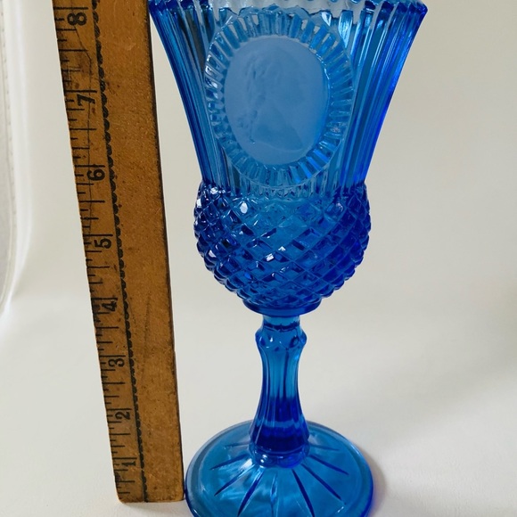 Avon blue drinking glasses - Picture 2 of 9